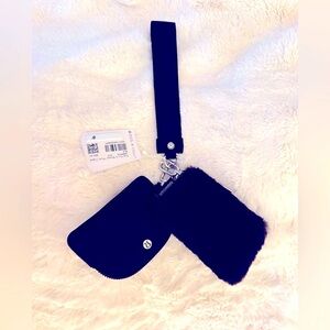 NWT lululemon dual pouch wristlet plush fleece Black and silver